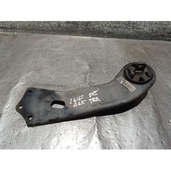 BRAZO SUSPENSION INFERIOR TRASERO DERECHO 17CRDI 2015