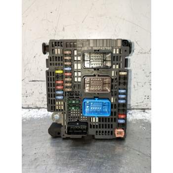CAJA RELES / FUSIBLES 9807427980 BSMAB100 58713508 2010