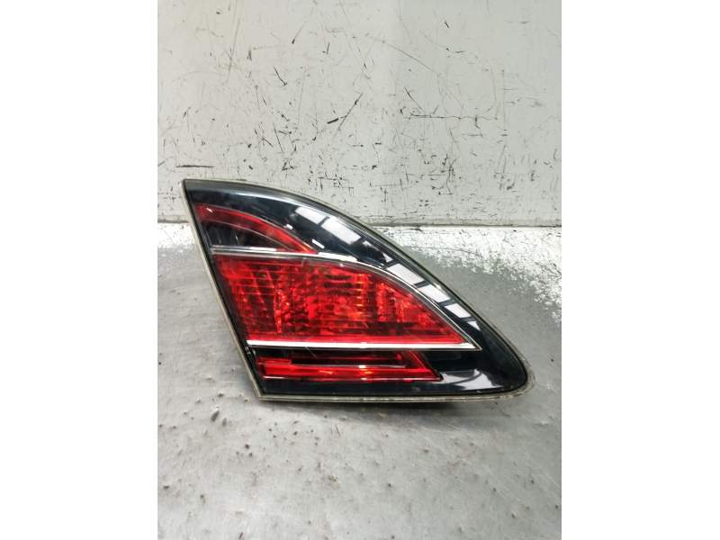 Recambio de piloto trasero izquierdo interior para mazda 6 hatchback (gh) 1.8 mzr referencia OEM IAM   2007