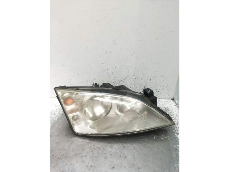 Recambio de faro derecho para ford mondeo iii sedán (b4y) 2.0 tdci referencia OEM IAM   