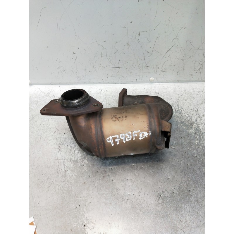 Recambio de catalizador para renault megane ii berlina 5p referencia OEM IAM 8200566701 H8200395477 