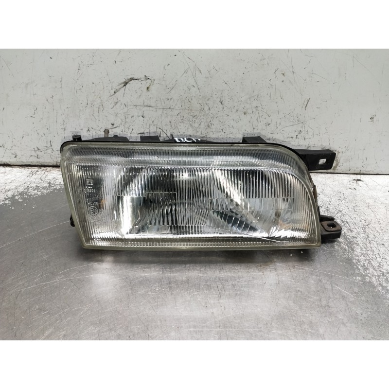 Recambio de faro derecho para nissan sunny berlina (n14) referencia OEM IAM   