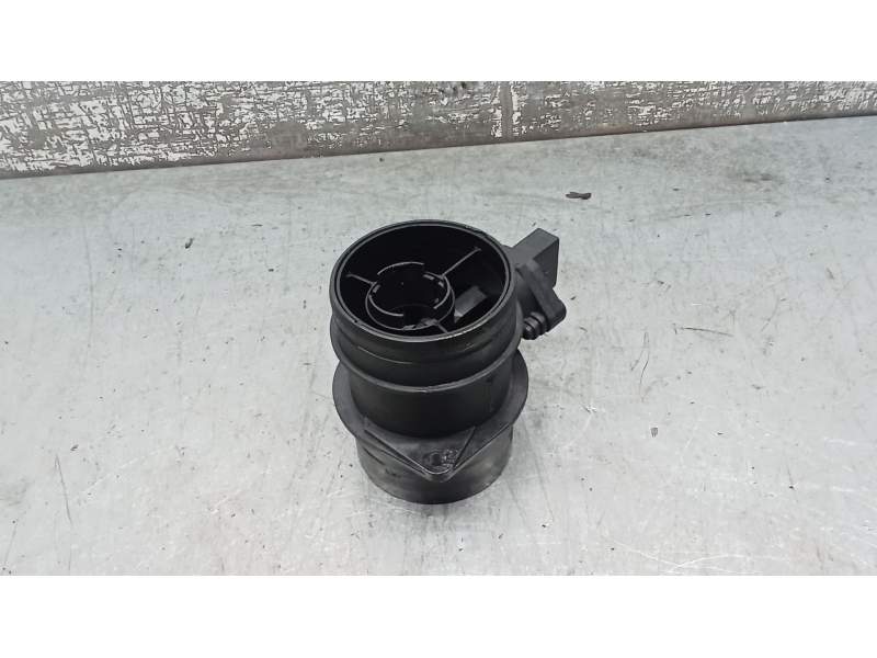 Recambio de caudalimetro para audi a3 (8p1) 2.0 tdi 16v referencia OEM IAM 0281002461 074906461B 2004