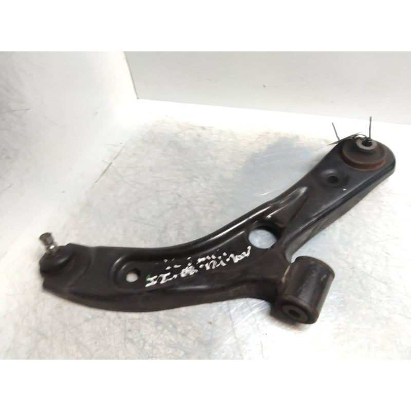 Recambio de brazo suspension inferior delantero derecho para opel agila b 1.2 cat (k12b / luy) referencia OEM IAM   