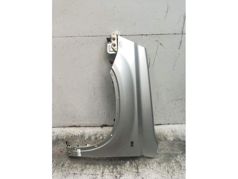 Recambio de aleta delantera izquierda para nissan x-trail (t31) xe referencia OEM IAM   