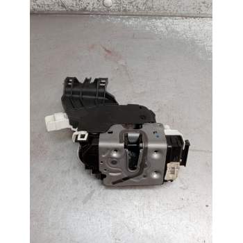 MOTOR CIERRE CENTRALIZADO TRASERO DERECHO A0997305600 4P 2014
