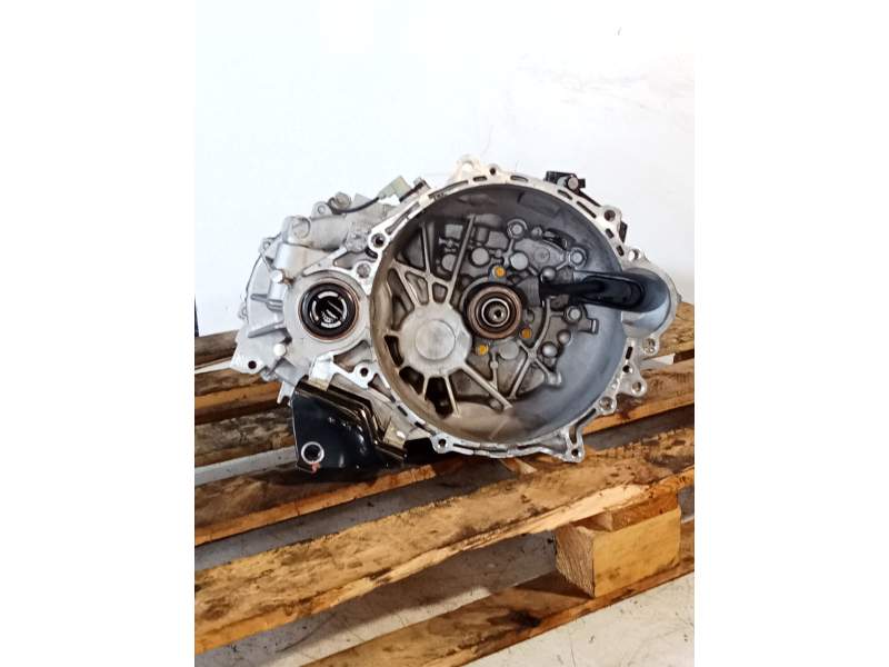 Recambio de caja cambios para hyundai tucson (tl, tle) 1.6 crdi referencia OEM IAM WKJ6E 6V 729811
