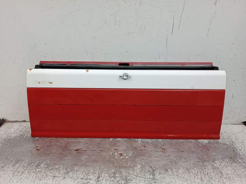 Recambio de porton trasero para gmc jimmy 2.8 4x4 referencia OEM IAM  3P 1984