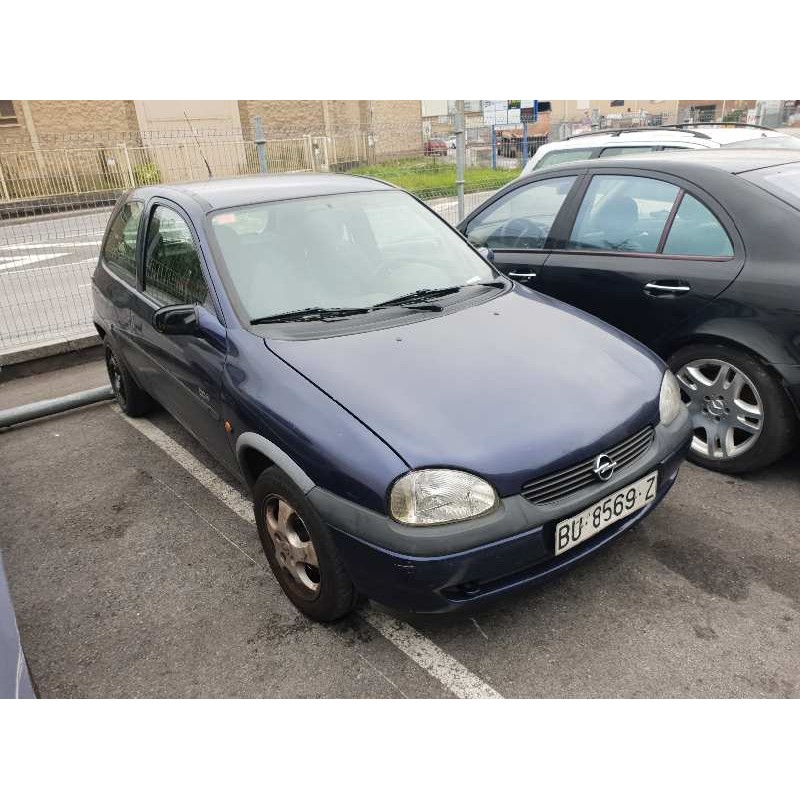 opel corsa b del año 2000