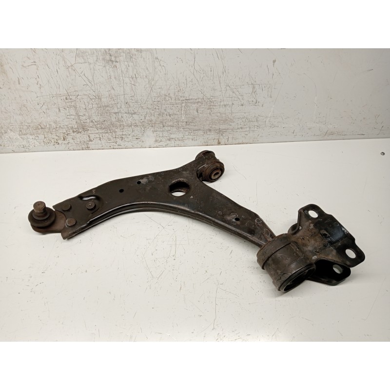 Recambio de brazo suspension inferior delantero izquierdo para ford focus lim. (cb8) ambiente referencia OEM IAM   