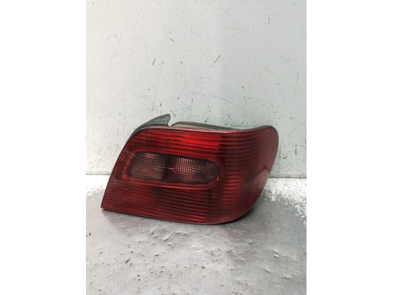 Recambio de piloto trasero derecho para citroën xsara (n1) 2.0 hdi 109 referencia OEM IAM   2001
