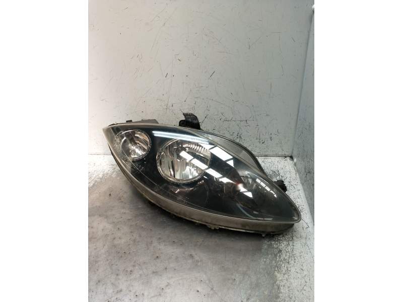 Recambio de faro derecho para seat altea (5p1) 2.0 tdi 16v referencia OEM IAM 5P1941006A 89309820 2004