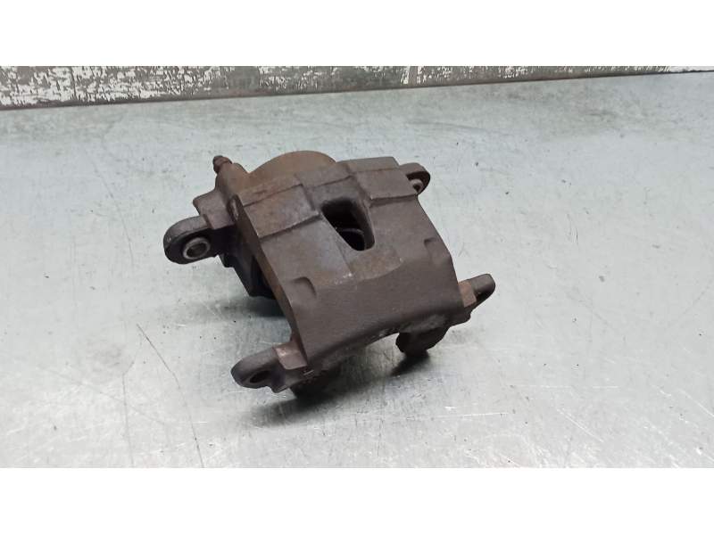 Recambio de pinza freno delantera izquierda para gmc jimmy 2.8 4x4 referencia OEM IAM  26G 1984