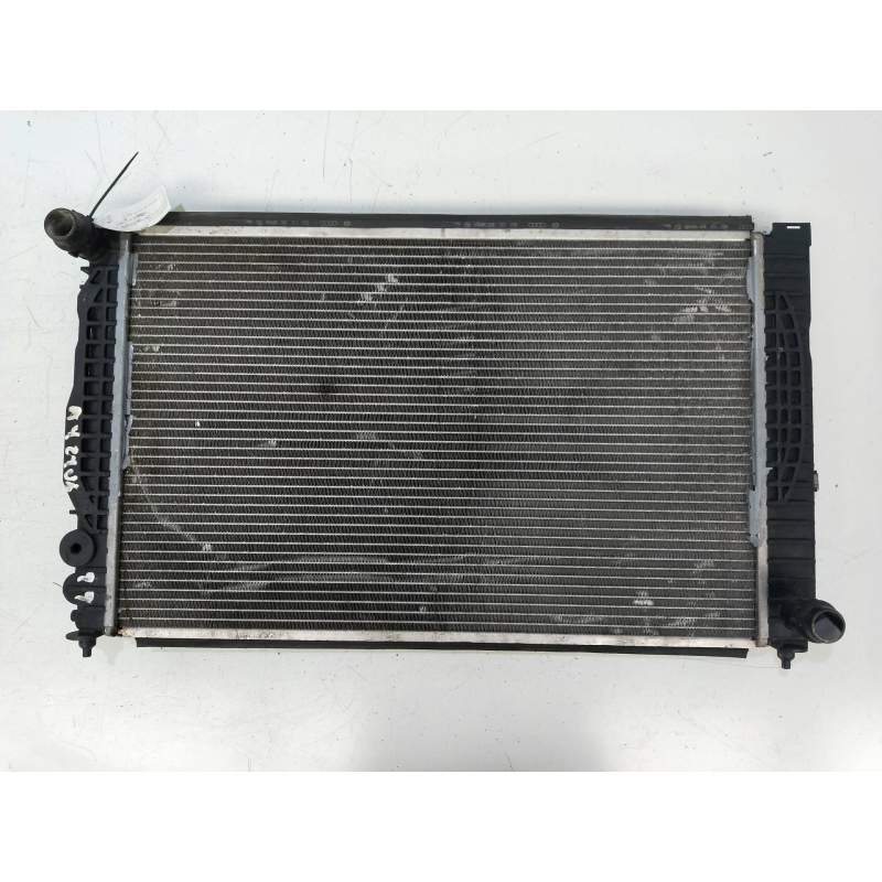Recambio de radiador agua para audi a4 berlina (b5) 2.4 v6 30v referencia OEM IAM 8D0121251N  
