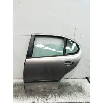 PUERTA TRASERA IZQUIERDA 5P 1999