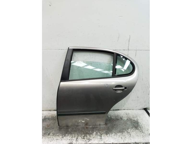 Recambio de puerta trasera izquierda para seat leon (1m1) 1.9 tdi referencia OEM IAM  5P 1999