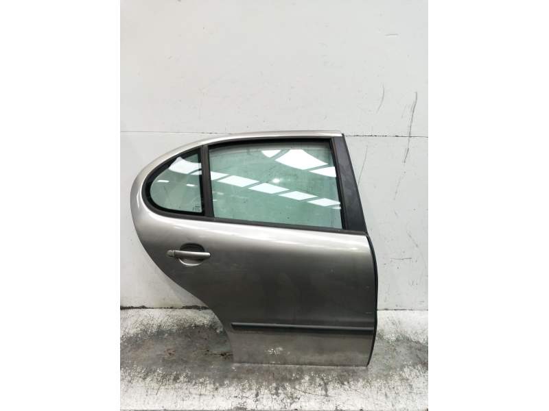Recambio de puerta trasera derecha para seat leon (1m1) 1.9 tdi referencia OEM IAM  5P 1999