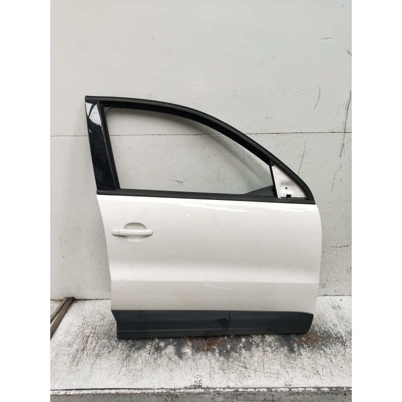 Recambio de puerta delantera derecha para volkswagen tiguan (5n2) referencia OEM IAM   5P