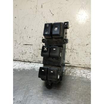 MANDO ELEVALUNAS DELANTERO IZQUIERDO 93570D3041 5P 2015