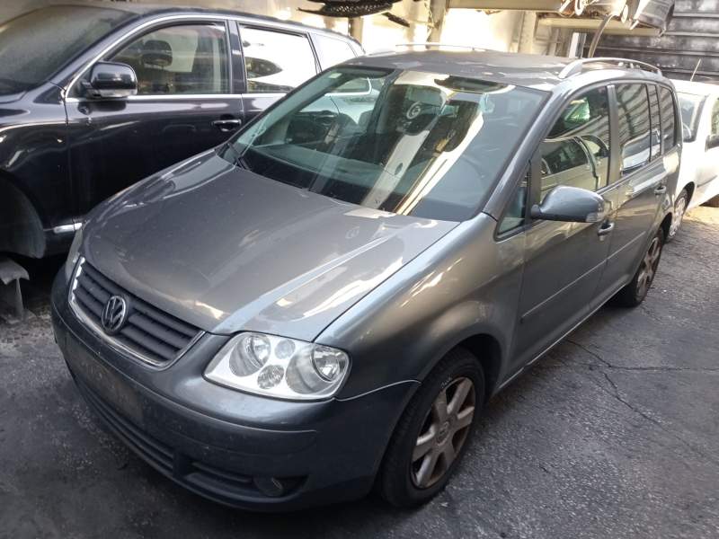 VOLKSWAGEN TOURAN (1T1, 1T2)
