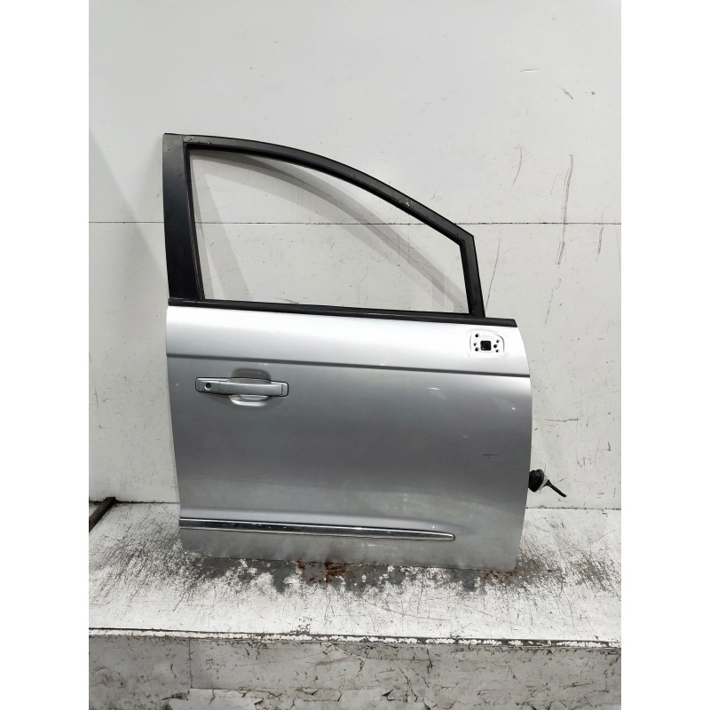 Recambio de puerta delantera derecha para ssangyong rodius xdi referencia OEM IAM   5P