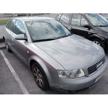 AUDI A4 B6 (8E2) de desguace