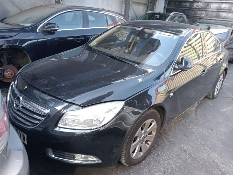 opel insignia a sedán (g09) del año 2010