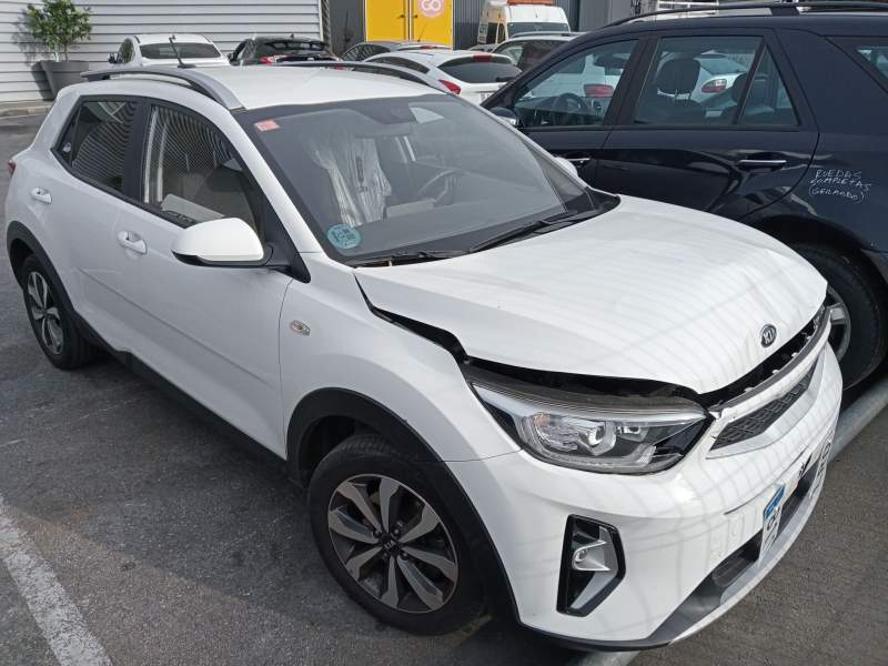 KIA STONIC (YB)