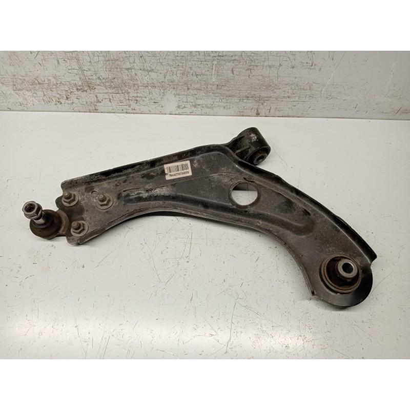 Recambio de brazo suspension inferior delantero izquierdo para peugeot 308 referencia OEM IAM   