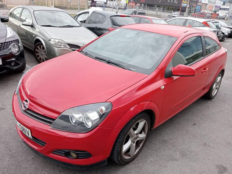 opel astra h gtc (a04) del año 2005
