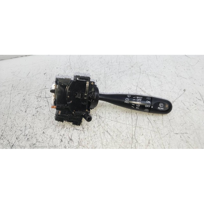 Recambio de mando limpia para toyota yaris (ncp1/nlp1/scp1) 1.4 d-4d linea luna referencia OEM IAM   