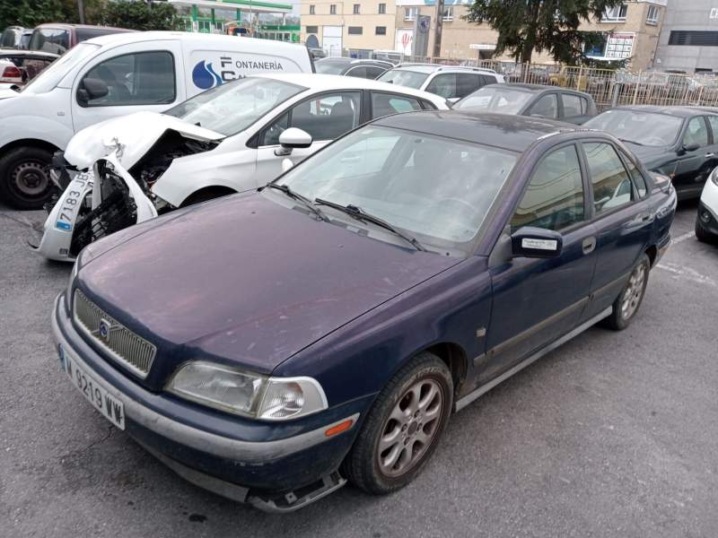 VOLVO S40 I (644)