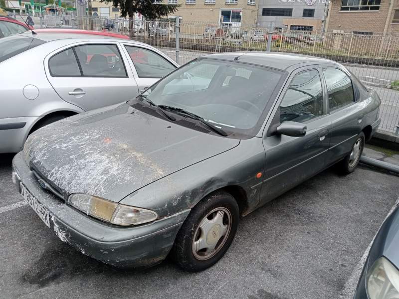 ford mondeo i sedán (gbp) del año 1993