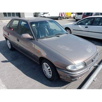 OPEL ASTRA F Sedán (T92) de desguace