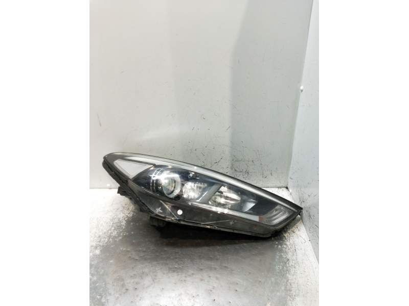 Recambio de faro derecho para hyundai tucson (tl, tle) 1.7 crdi referencia OEM IAM 92102D7100  2015