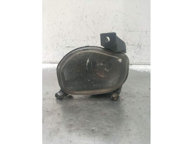 Recambio de faro antiniebla izquierdo para toyota avensis (_t25_) 2.2 d-cat (adt251_) referencia OEM IAM   
