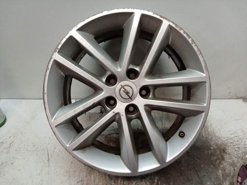 Recambio de llanta para opel astra h (a04) 1.9 cdti (l48) referencia OEM IAM 7JX17H2 ET35 13211620 RAYADA