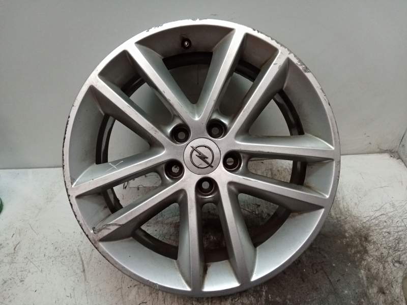 Recambio de llanta para opel astra h (a04) 1.9 cdti (l48) referencia OEM IAM 7JX17H2 ET35 13211620 RAYADA