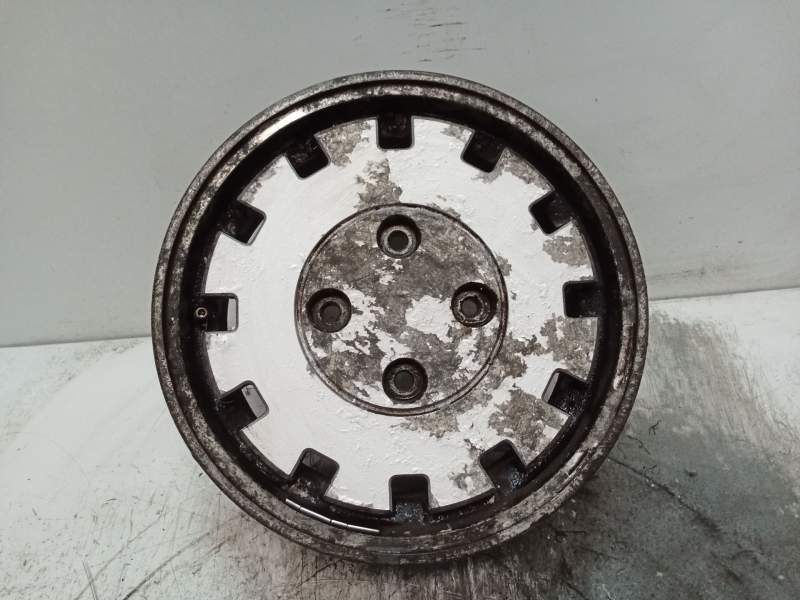 Recambio de llanta para peugeot 205 berlina 1.1 referencia OEM IAM 500B13FHH28  RAYADA