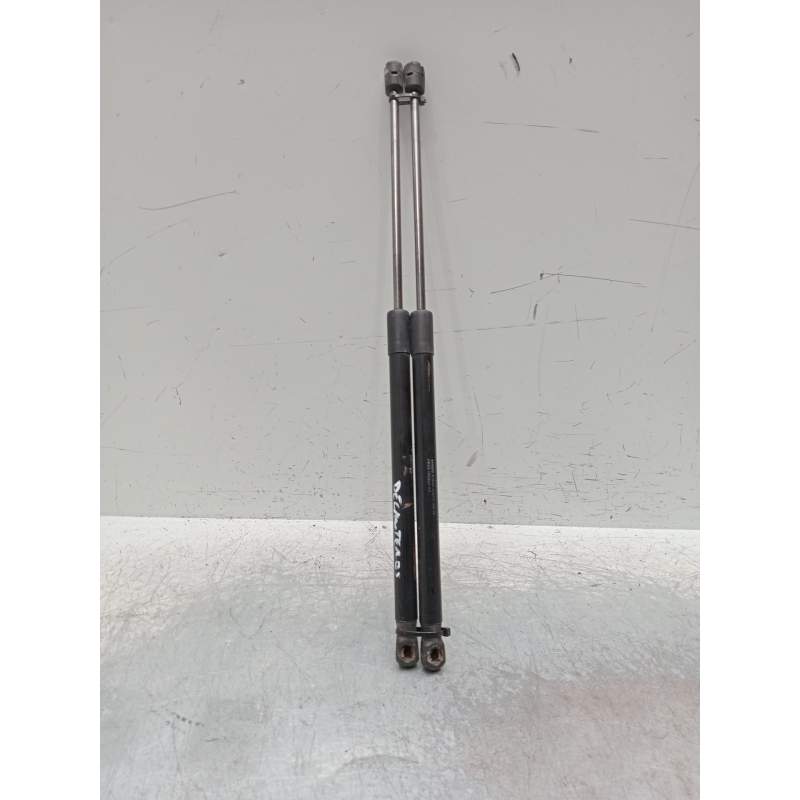 Recambio de amortiguadores capo para jaguar f-pace referencia OEM IAM 4440800150n hk8316c826  