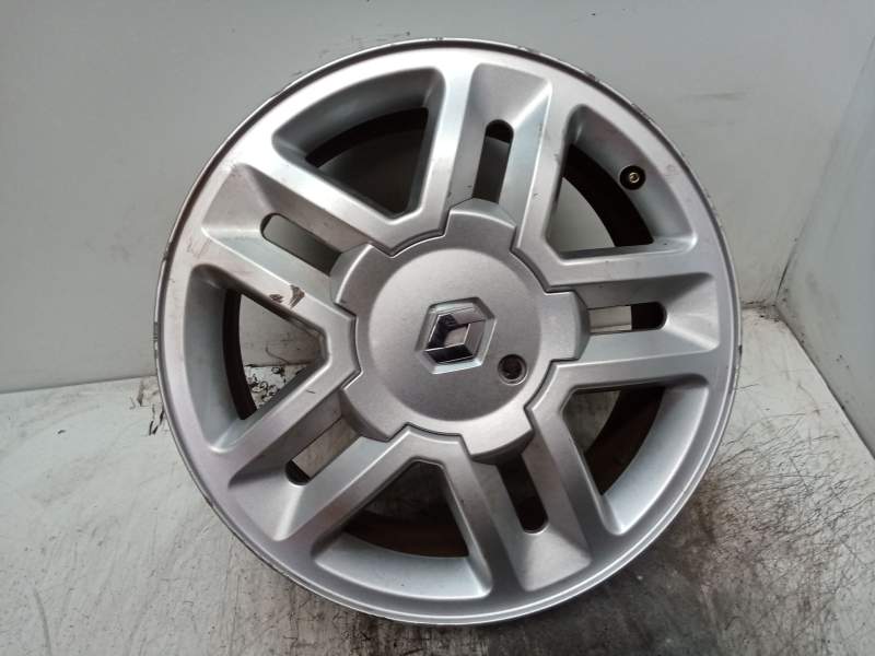Recambio de llanta para renault scenic ii 1.5 dci diesel referencia OEM IAM 65JX16 ET49 8200868914 RAYADA