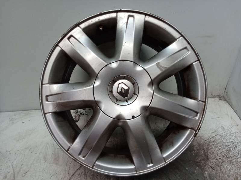 Recambio de llanta para renault laguna iii 2.0 dci diesel cat referencia OEM IAM 7JX16 ET47 403000035R RAYADA