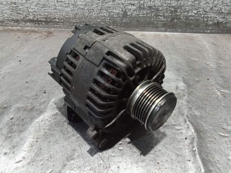 Recambio de alternador para seat toledo iii (5p2) 2.0 tdi 16v referencia OEM IAM 06F903023C  