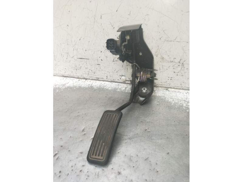 Recambio de potenciometro pedal para toyota avensis (_t25_) 2.2 d-cat (adt251_) referencia OEM IAM   2003