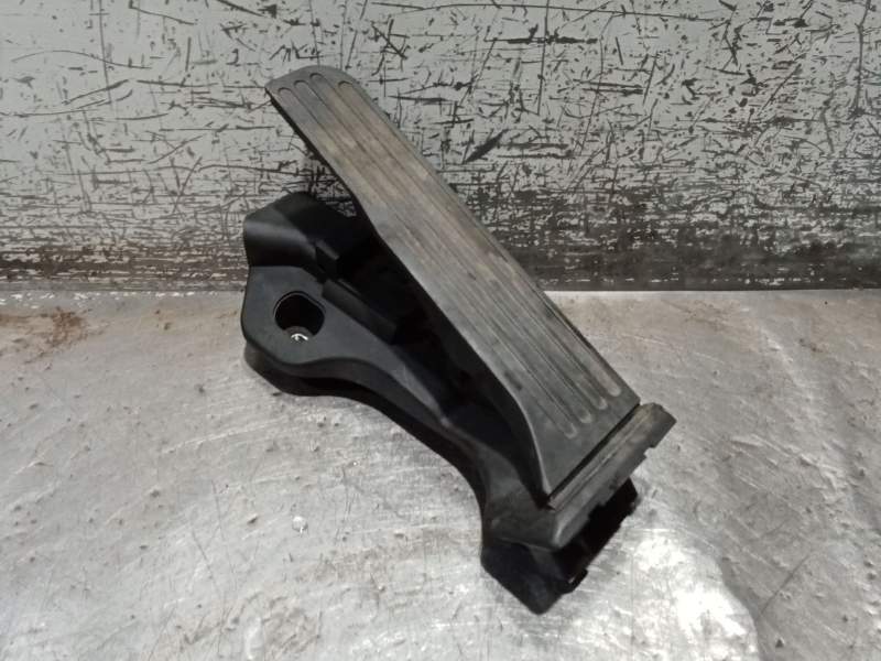 Recambio de potenciometro pedal para seat toledo iii (5p2) 2.0 tdi 16v referencia OEM IAM 1K1721503M  