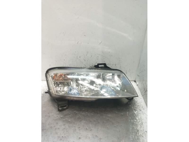 Recambio de faro derecho para fiat stilo (192_) 1.4 16v (192axh1b, 192bxh1b) referencia OEM IAM 517127070  2001