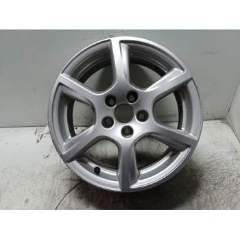 LLANTA 6JX15H2 ET40 6R0601025C RAYADA