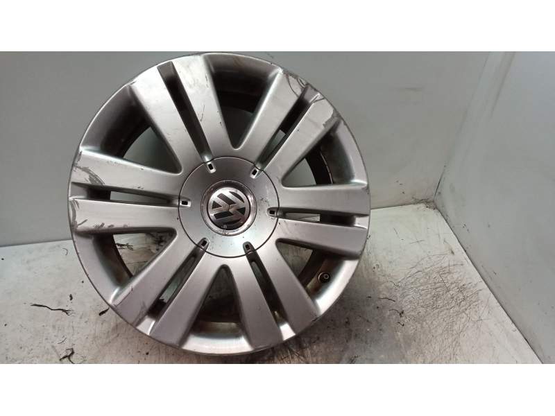 Recambio de llanta para volkswagen passat b6 variant (3c5) 1.9 tdi referencia OEM IAM 7Jx16 ET45 3C0601025B RAYADA