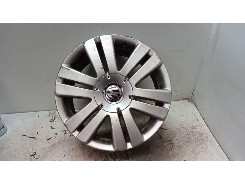 Recambio de llanta para volkswagen passat b6 (3c2) 1.9 tdi referencia OEM IAM 7Jx16 ET45 3C0601025B RAYADA