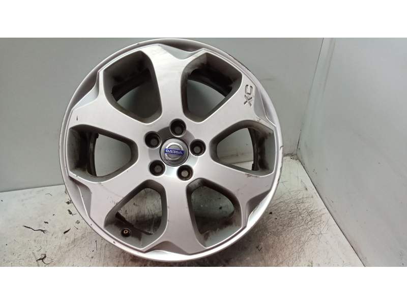 Recambio de llanta para volvo xc60 2.4 diesel cat referencia OEM IAM 75JX18 ET55 31323604 RAYADA